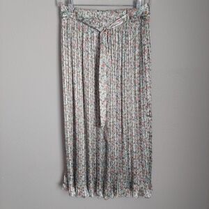 Alice Blue Womens Floral Pleated Skirt. Size S